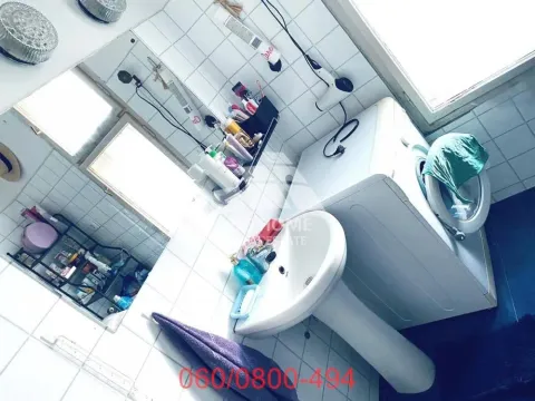 Izdavanje, četvorosoban stan, 120m², Savski Venac, Beograd - image 10