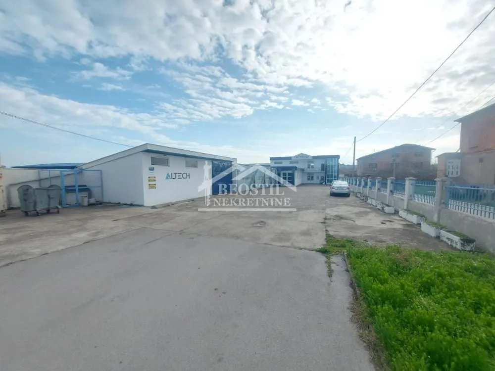 Izdavanje, poslovni prostor, 650m², Centar, Smederevo
