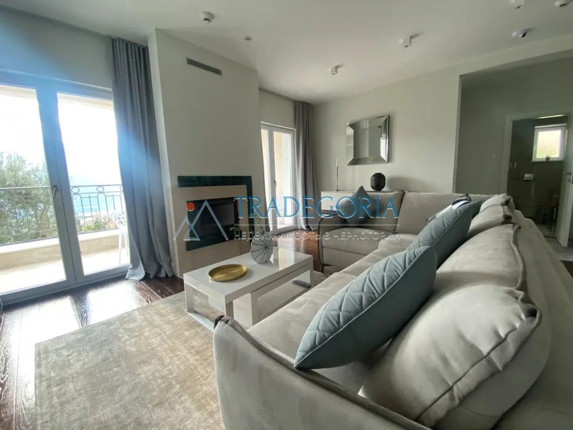 Prodaja, dvosoban stan, 151m², Đenovići, Herceg Novi