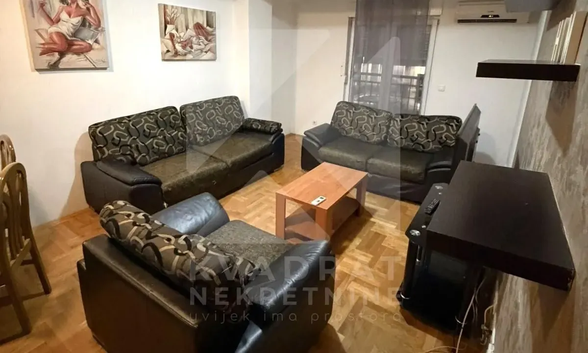 Izdavanje, dvosoban stan, 80m², City Kvart, Podgorica