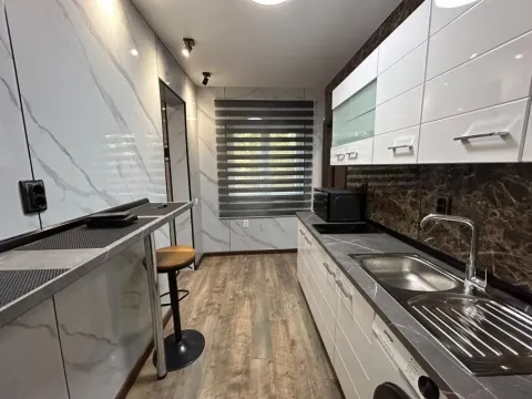 Prodaja, jednosoban stan, 42m², Šušanj, Bar - image 8