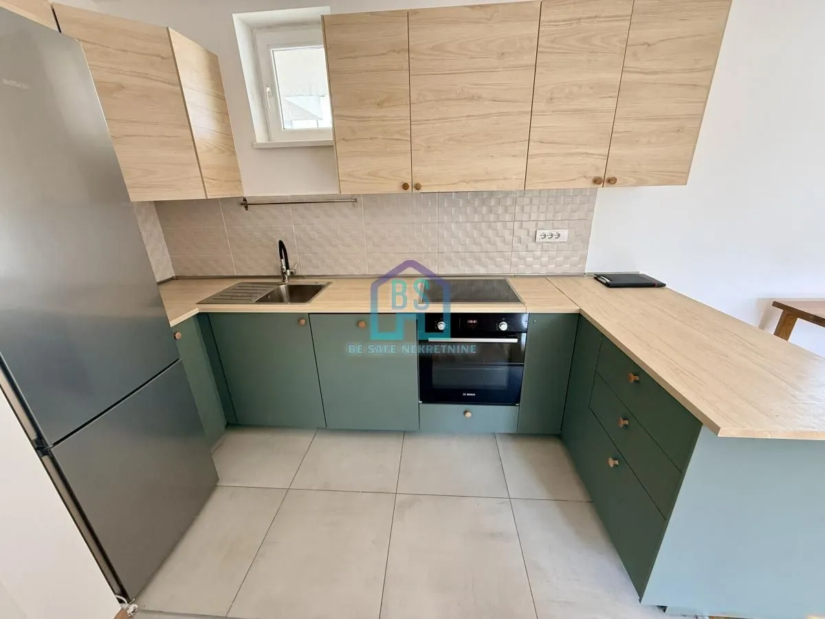 Prodaja, trosoban stan, 74m², Veternik, Novi Sad Sve Podlokacije