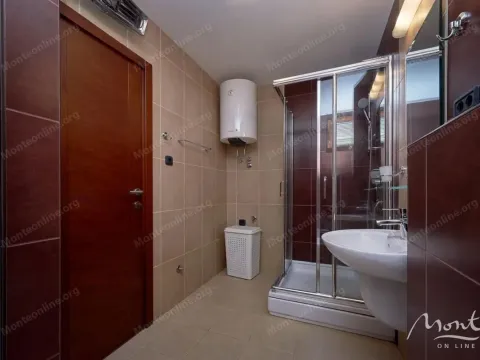 Sale, three bedroom apartment, 116m², Budva, Crna Gora - image 26