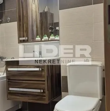 Izdavanje, dvosoban stan, 54m², Vračar Sve Podlokacije, Beograd - image 6