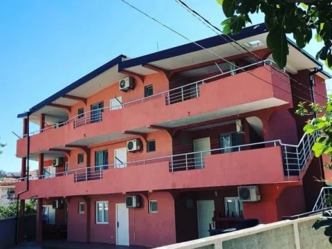 Sale, hospitality venue, 470m², Sutomore, Bar - image 1