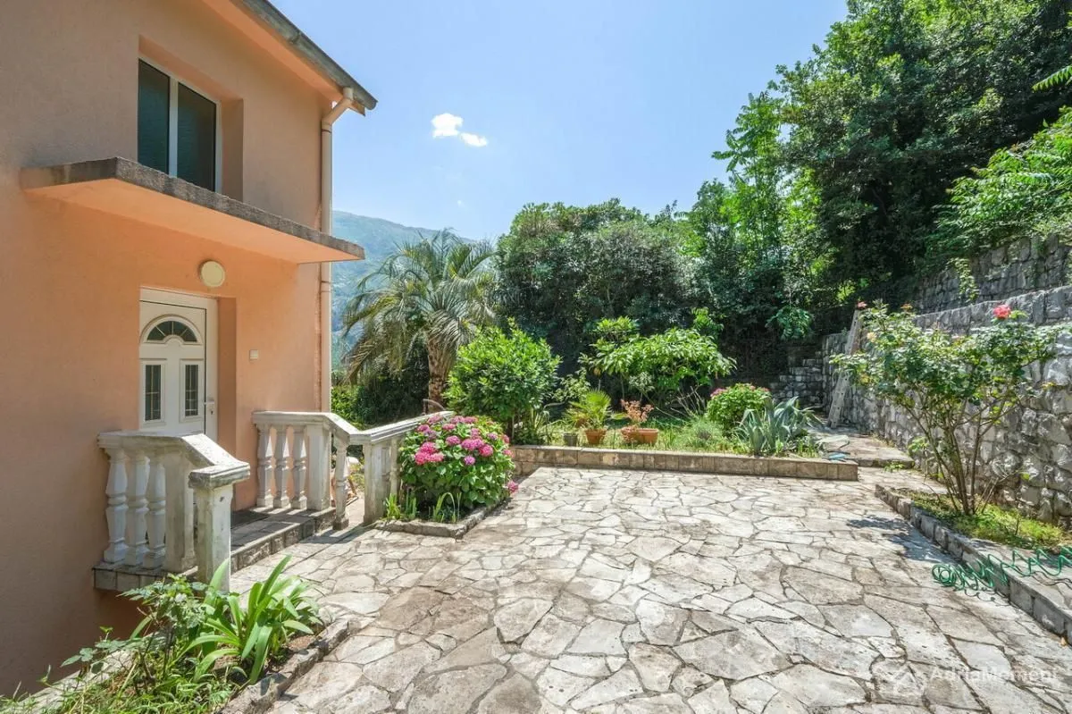 Sale, house, 172m², Muo, Kotor
