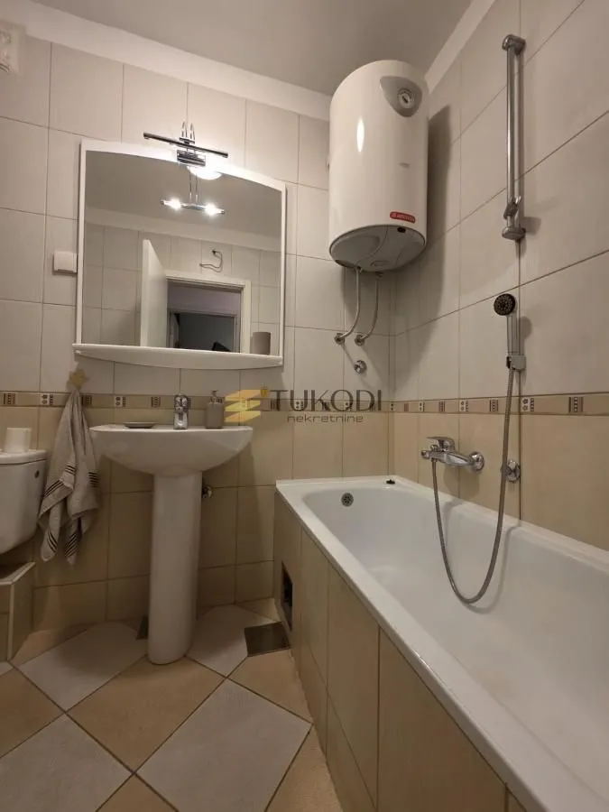 Rent, three bedroom apartment, 100m², Lekino Brdo, Voždovac Sve Podlokacije