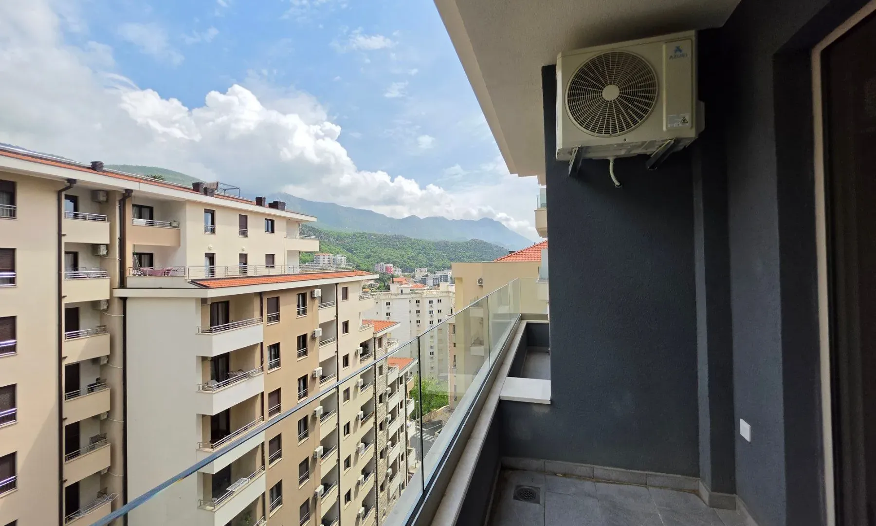 Sale, one bedroom apartment, 45m², Bečići, Budva