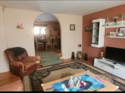 Sale, house, 200m², Adice, Novi Sad Sve Podlokacije - image 9