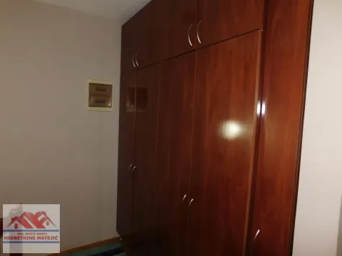 Prodaja, stan, 151m², Vašarište, Kragujevac - image 22