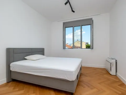 Izdavanje, dvosoban stan, 70m², Centar, Podgorica - image 6