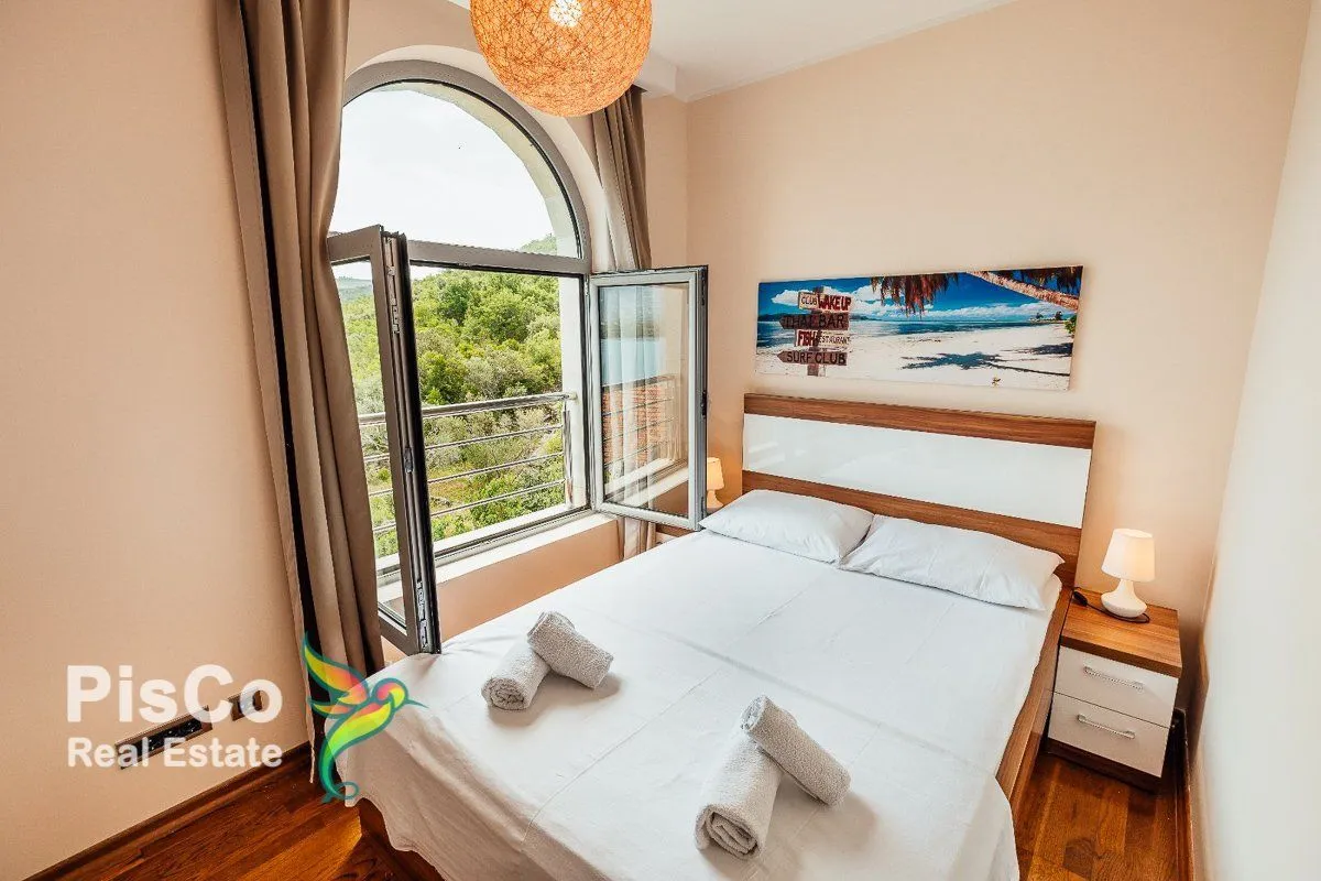 Prodaja, dvosoban stan, 64m², Tivat, Crna Gora