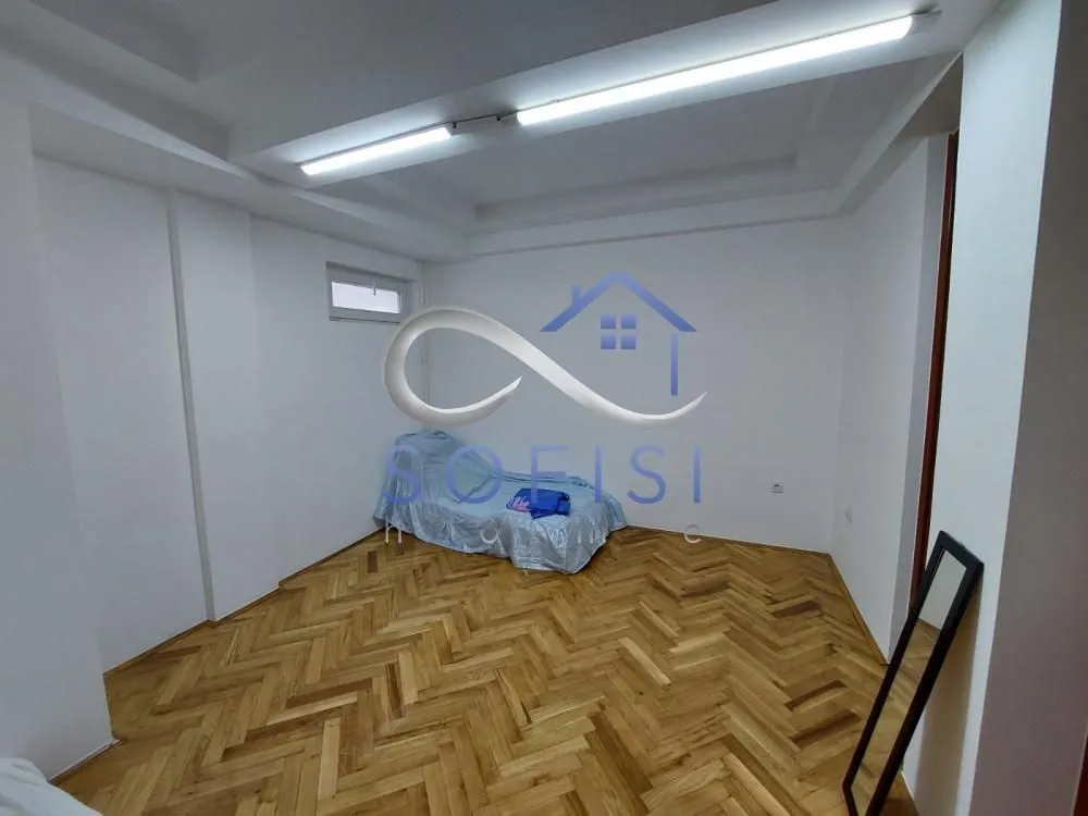 Rent, office space, 216m², Centar, Novi Sad