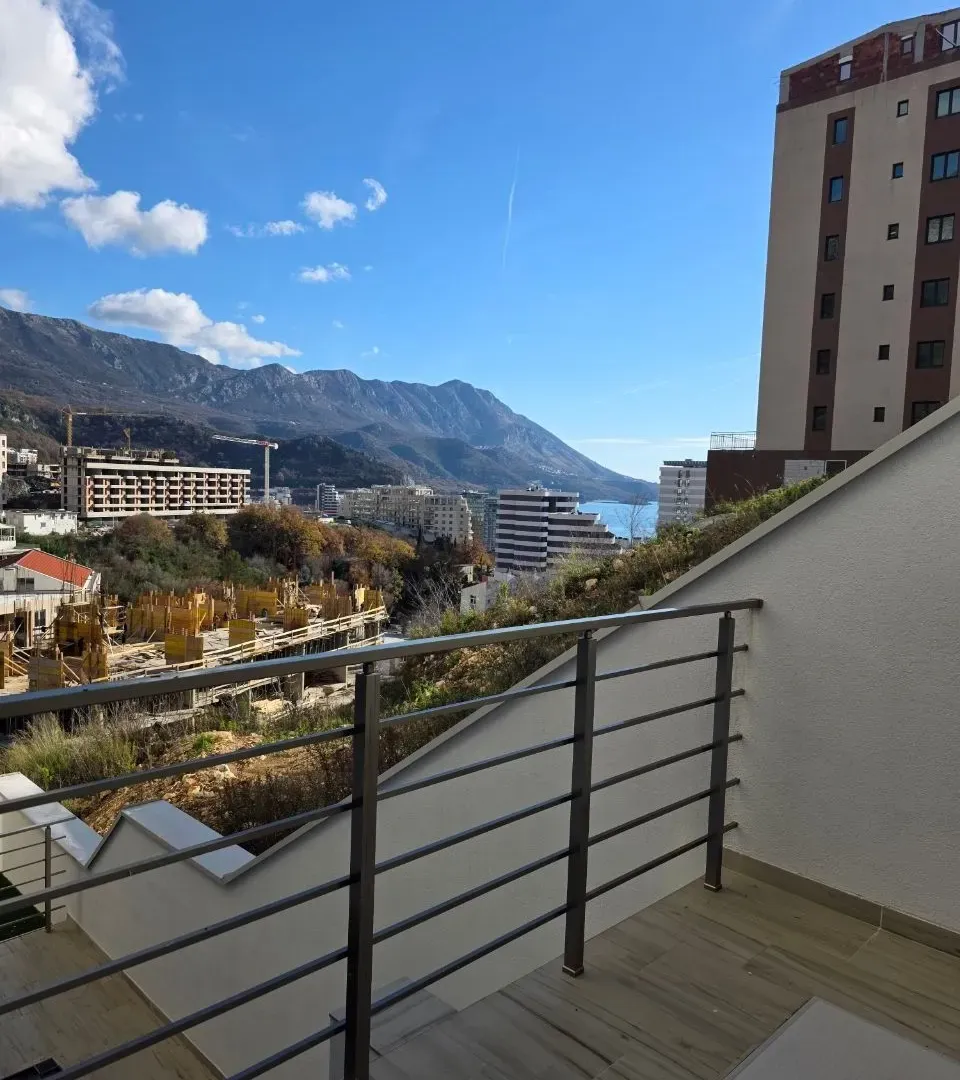Sale, two bedroom apartment, 82m², Bečići, Budva
