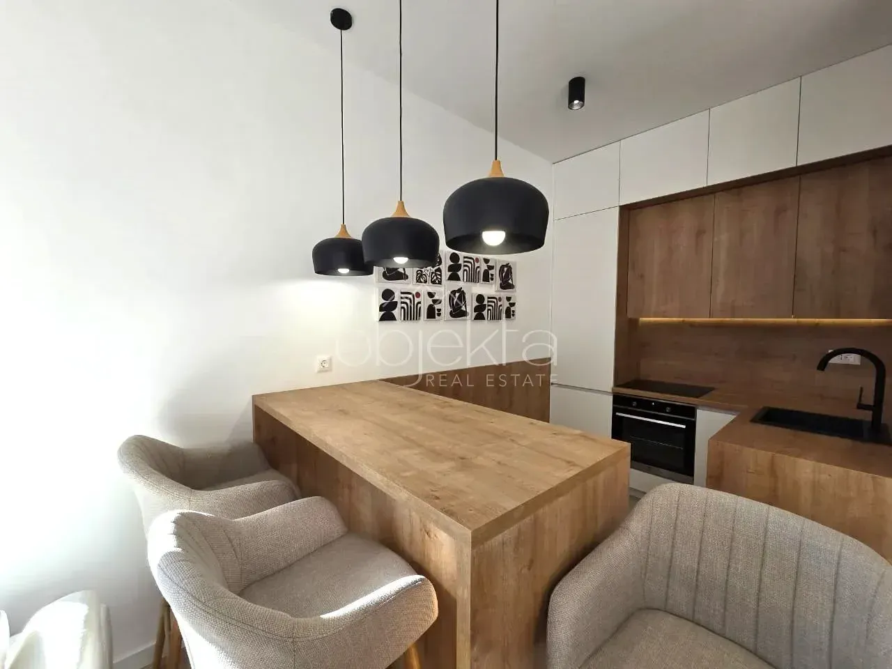 Izdavanje, stan, 55m², Tivat, Crna Gora
