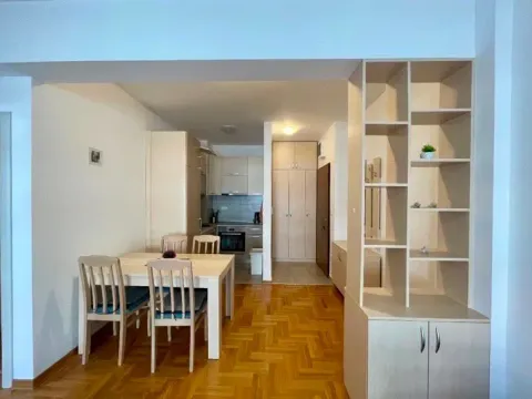 Rent, two bedroom apartment, 57m², Rozino, Budva - image 2