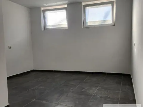 Prodaja, poslovni prostor, 58m², Rotkvarija, Novi Sad Sve Podlokacije - image 9