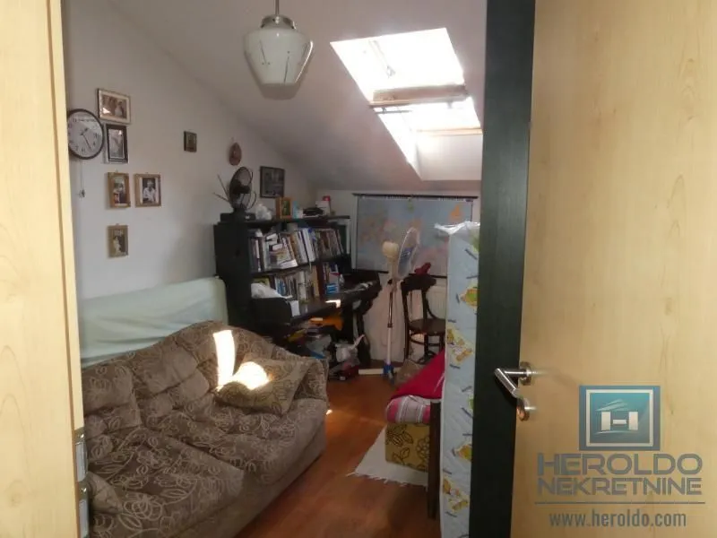Prodaja, trosoban stan, 62m², Centar, Jagodina