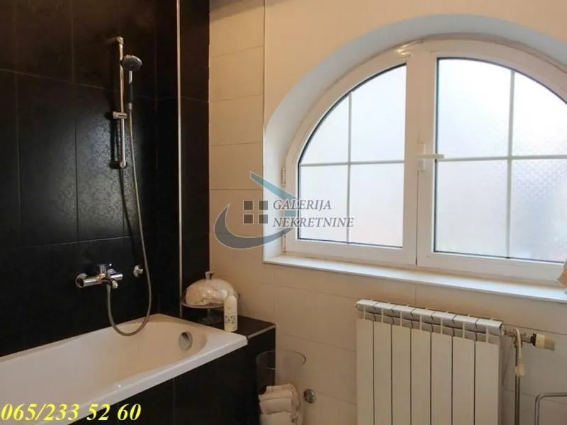 Sale, four bedroom apartment, 110m², Stari Grad, Beograd