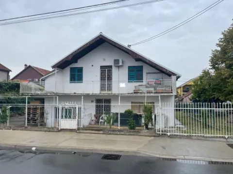 Sale, house, 190m², Vrela Ribnička, Podgorica - image 4