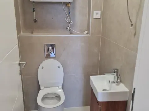 Izdavanje, trosoban stan, 80m², Veternik, Novi Sad Sve Podlokacije - image 13