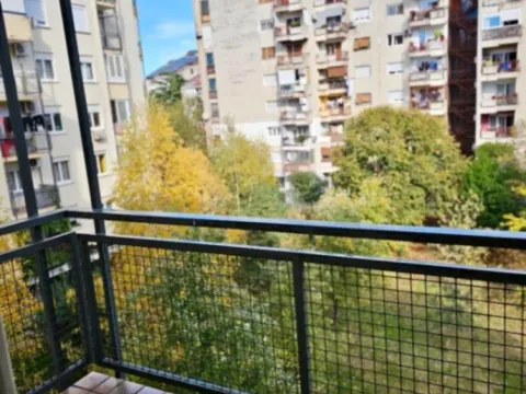 Rent, one bedroom apartment, 46m², Blok 6, Podgorica - image 5