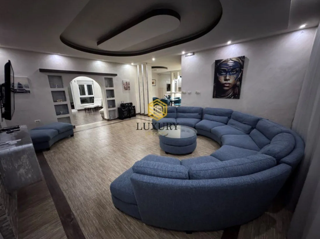 Rent, house, 330m², Golubovci, Podgorica