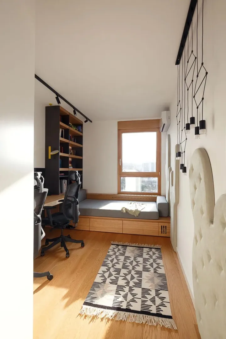 Prodaja, trosoban stan, 86m², Centar, Kruševac