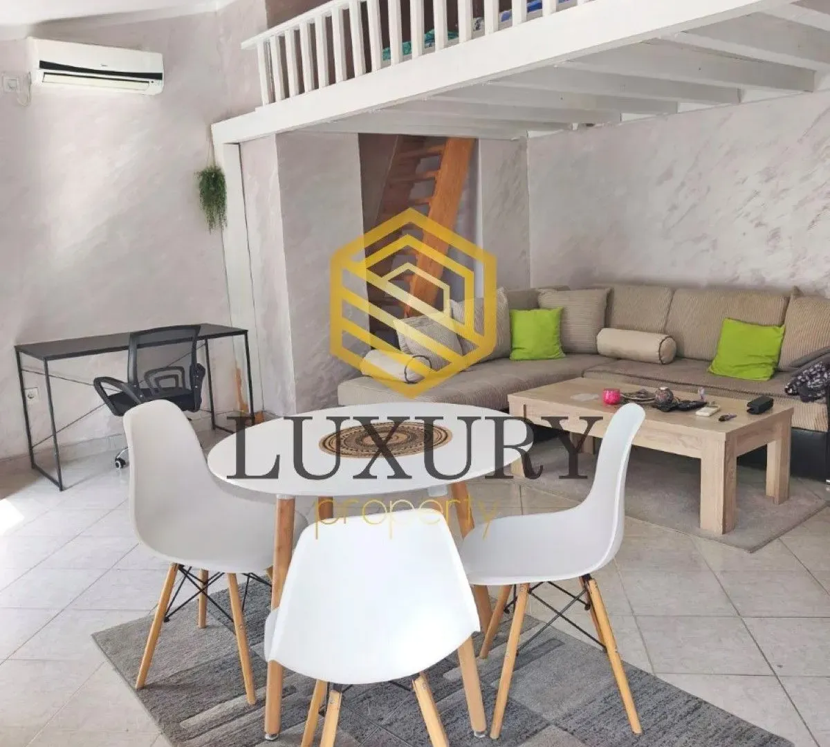 Rent, studio apartment, 40m², Stari Aerodrom, Podgorica