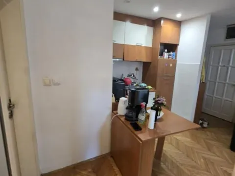 Izdavanje, jednosoban stan, 40m², Centar, Novi Sad - image 6