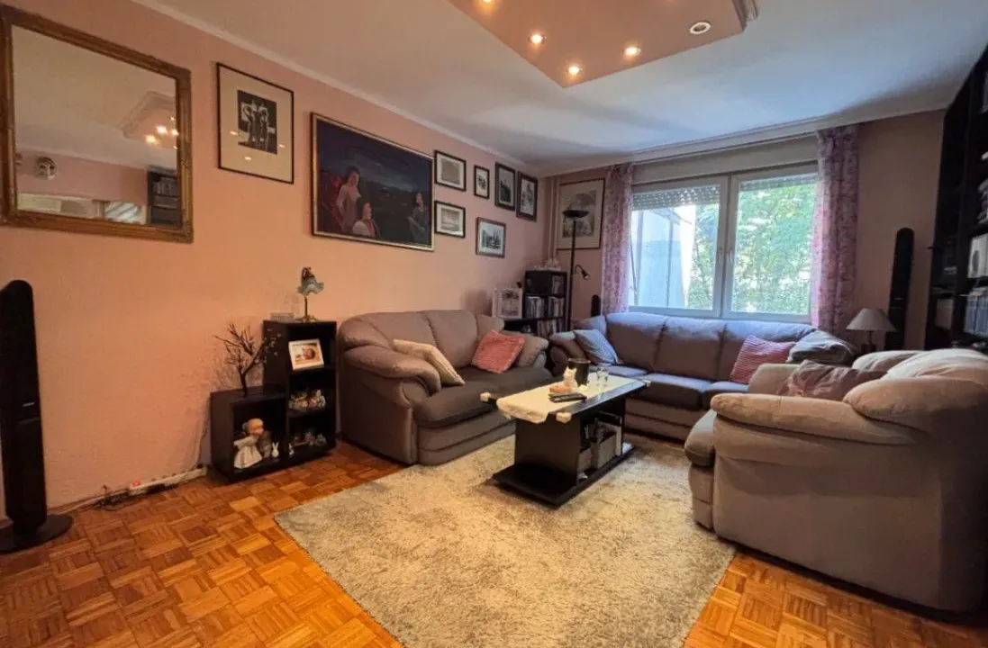 Prodaja, trosoban stan, 86m², Denkova Basta, Zvezdara Sve Podlokacije