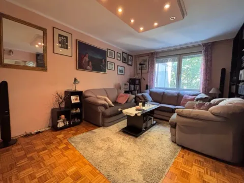 Sale, three bedroom apartment, 86m², Denkova Basta, Zvezdara Sve Podlokacije