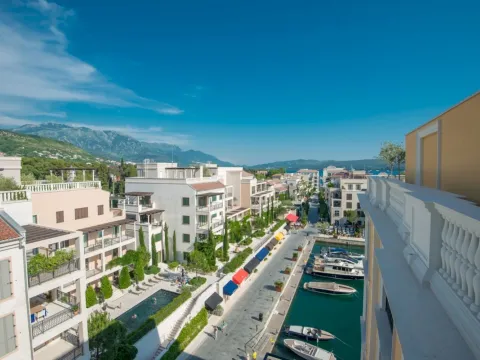 Prodaja, trosoban stan, 190m², Tivat, Crna Gora - image 13