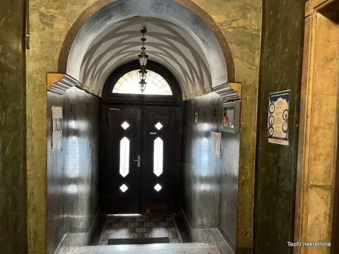 Prodaja, trosoban stan, 100m², Vračar, Šid - image 12