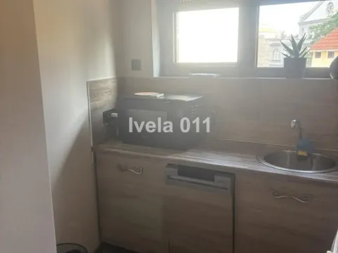 Izdavanje, jednosoban stan, 33m², Stari Grad, Beograd - image 3