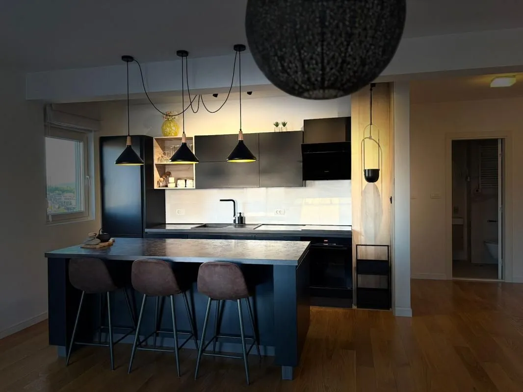 Prodaja, dvosoban stan, 70m², Central Point, Podgorica