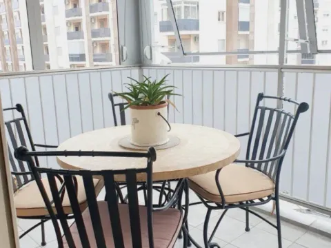 Izdavanje, trosoban stan, 100m², City Kvart, Podgorica - image 7