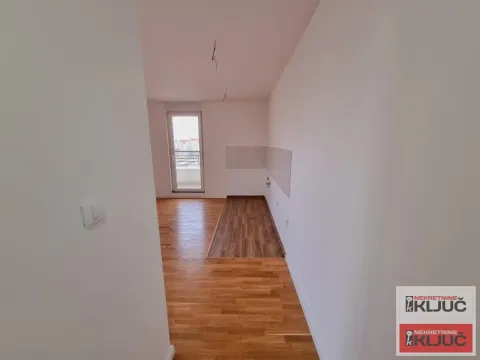 Prodaja, trosoban stan, 63m², Bulevar patrijarha Pavla, Novi Sad Sve Podlokacije - image 3