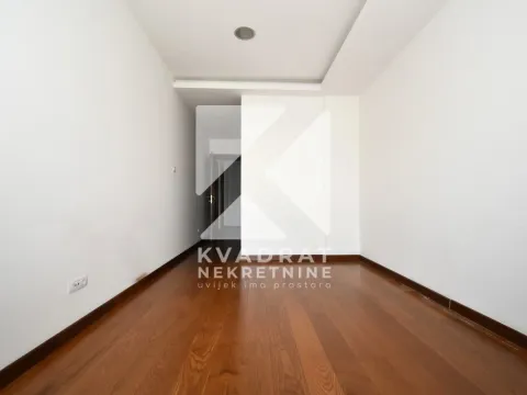 Rent, four bedroom apartment, 230m², Kruševac, Podgorica - image 10