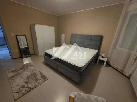 Izdavanje, kuća, 300m², Petrovaradin, Novi Sad - image 5