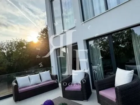 Sale, house, 270m², Sopot, Beograd - image 7