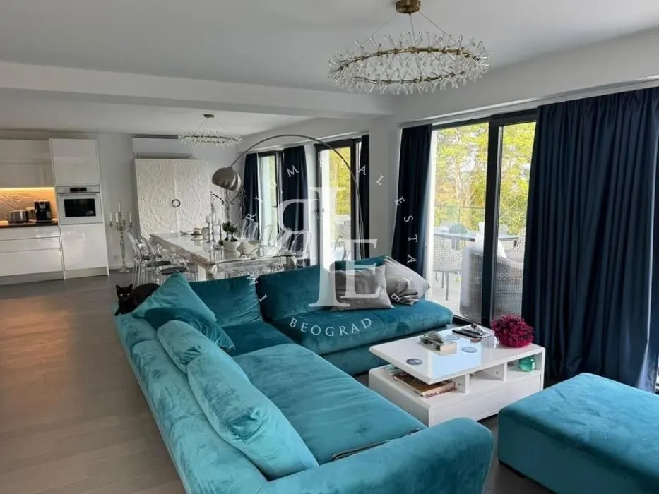 Prodaja, kuća, 270m², Sopot, Beograd