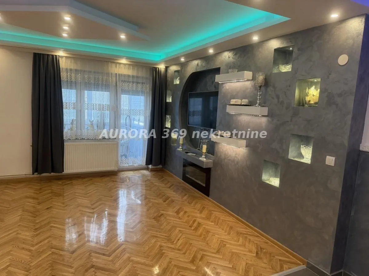 Sale, two bedroom apartment, 63m², Ruma, Srbija