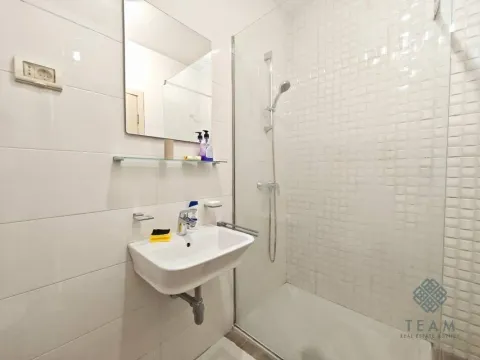 Izdavanje, jednosoban stan, 46m², City Kvart, Podgorica - image 9