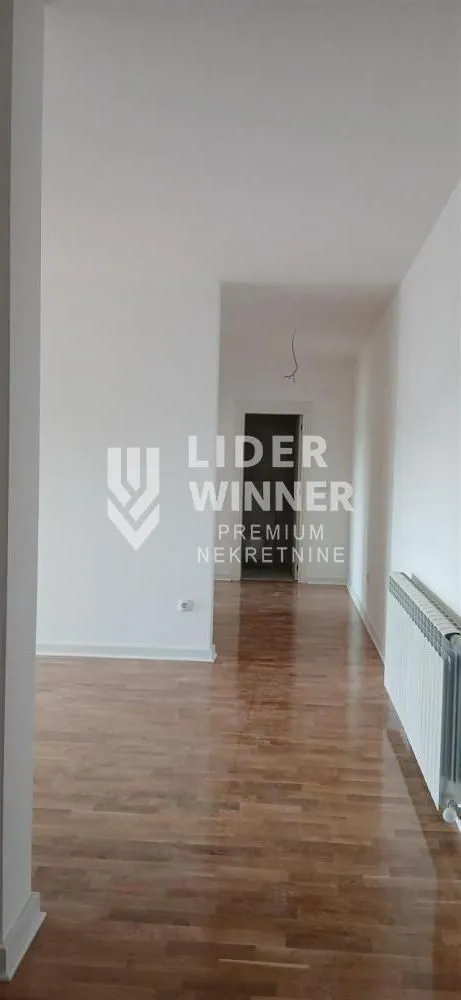 Prodaja, trosoban stan, 65m², Batajnica, Beograd