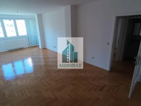 Prodaja, trosoban stan, 79m², Medijana, Niš - image 1