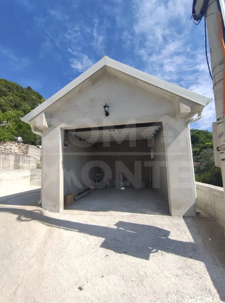 Rent, house, 80m², Tivat, Crna Gora