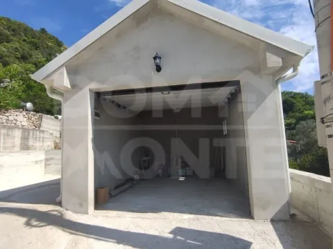 Rent, house, 80m², Tivat, Crna Gora - image 11