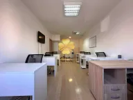Izdavanje, poslovni prostor, 75m², City Kvart, Podgorica - image 3