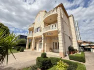 Prodaja, kuća, 752m², Zelenika, Podgorica - image 1